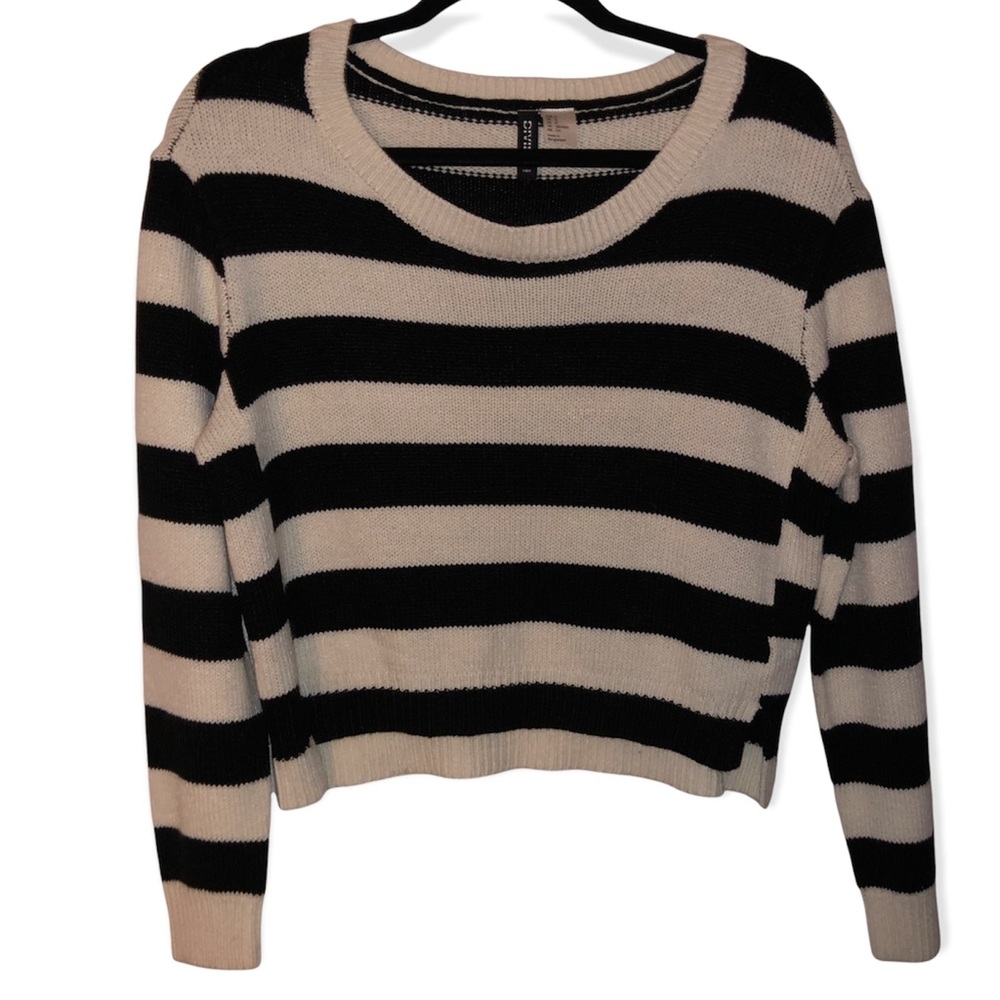 Women's H&M Divided Black & Cream Striped Knit Sweater